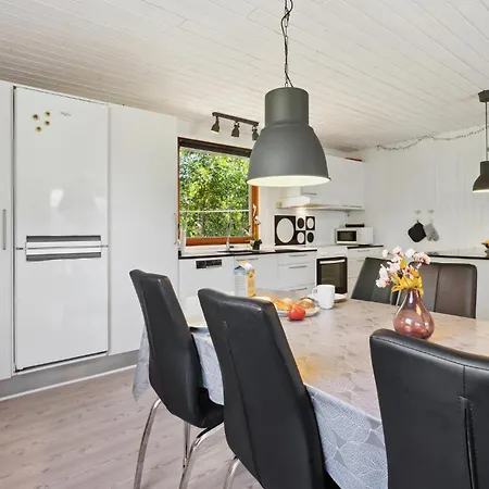 بيت للعطل 3 Bedroom Beautiful In