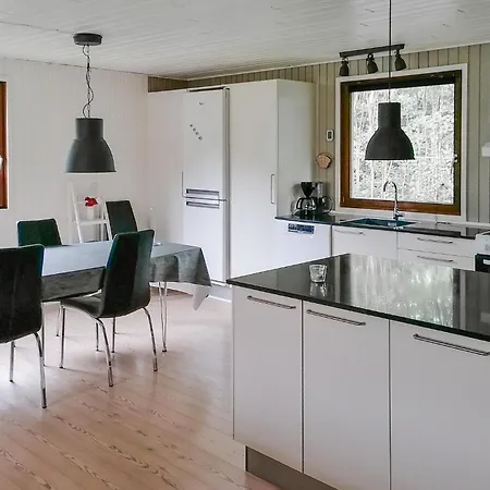 3 Bedroom Beautiful In * Toftlund